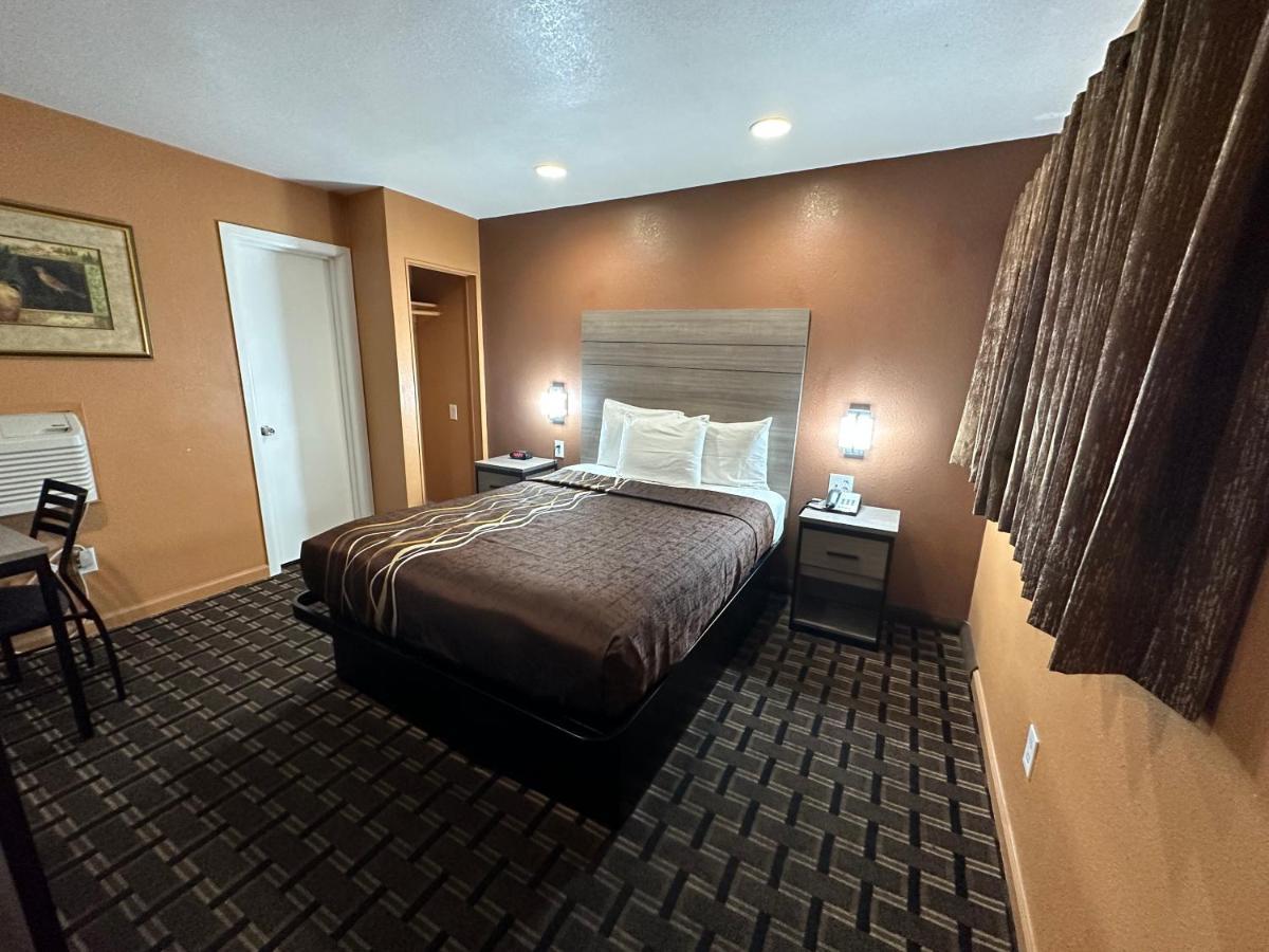 New Corral Motel Victorville Exterior photo