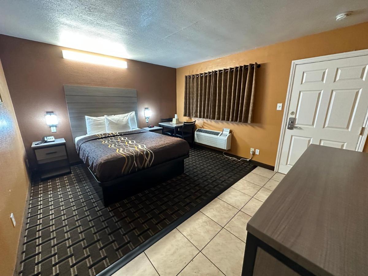 New Corral Motel Victorville Exterior photo
